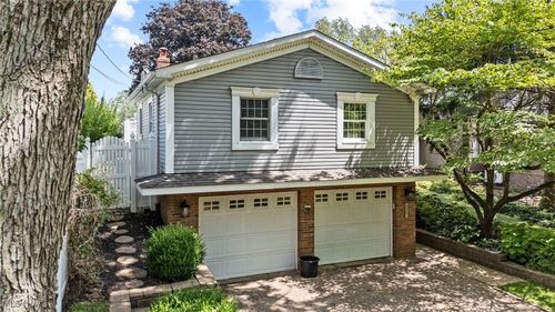 210 Sycamore Dr Nw, North Canton, OH, 44720-5338 | Card Image