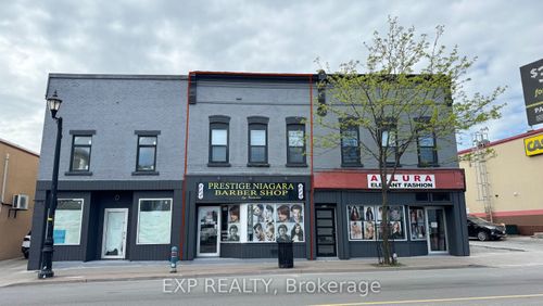 5856 Ferry St, Niagara Falls, ON, L2G1S9 | Card Image