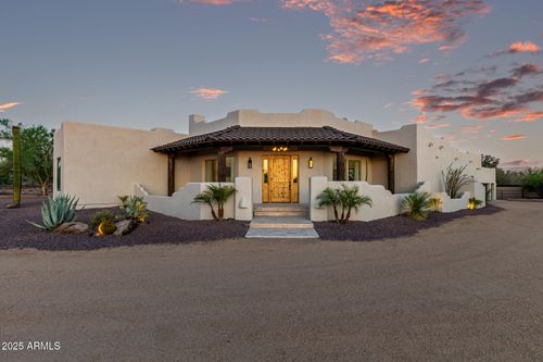6735 E Dove Valley Rd, Cave Creek, AZ, 85331-5305 | Card Image