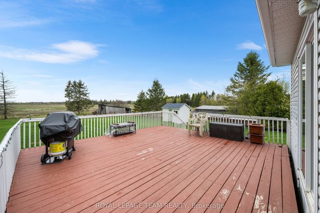 3960 Drouin Rd, House other with 3 bedrooms, 2 bathrooms and 6 parking in Hammond ON | Image 29