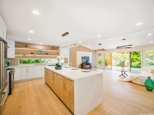 3565 Loulu St, Honolulu, HI, 96822-1118 | Card Image