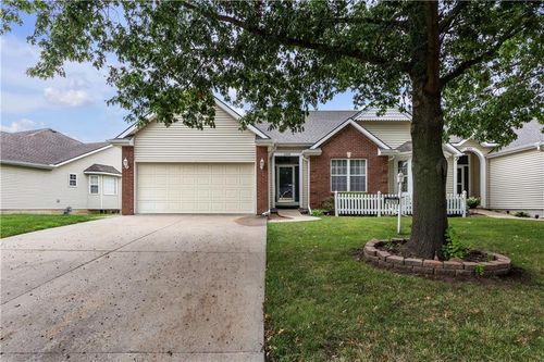 4909 Ashbey Dr, Saint Joseph, MO, 64506-4547 | Card Image