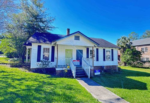 106 Ne 1st St, HAVANA, FL, 32333-1602 | Card Image