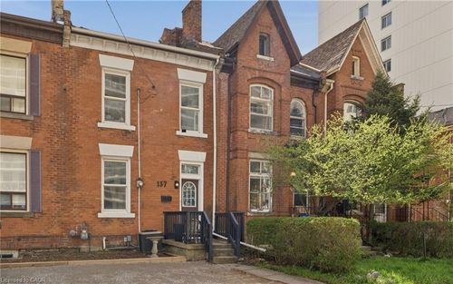 137 Market Street, Hamilton, ON, L8R1N7 | Card Image