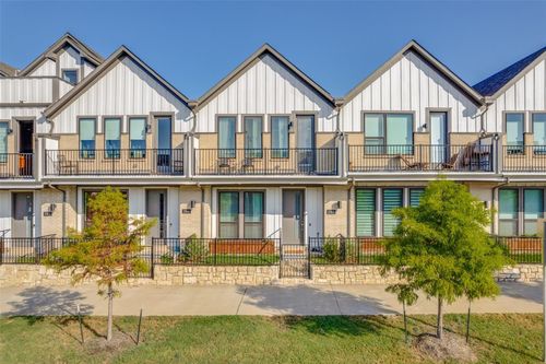 2360 Rook Dr, Dallas, TX, 75211-1867 | Card Image