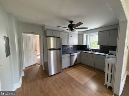 602 State St, EAST GREENVILLE, PA, 18041-1742 | Card Image