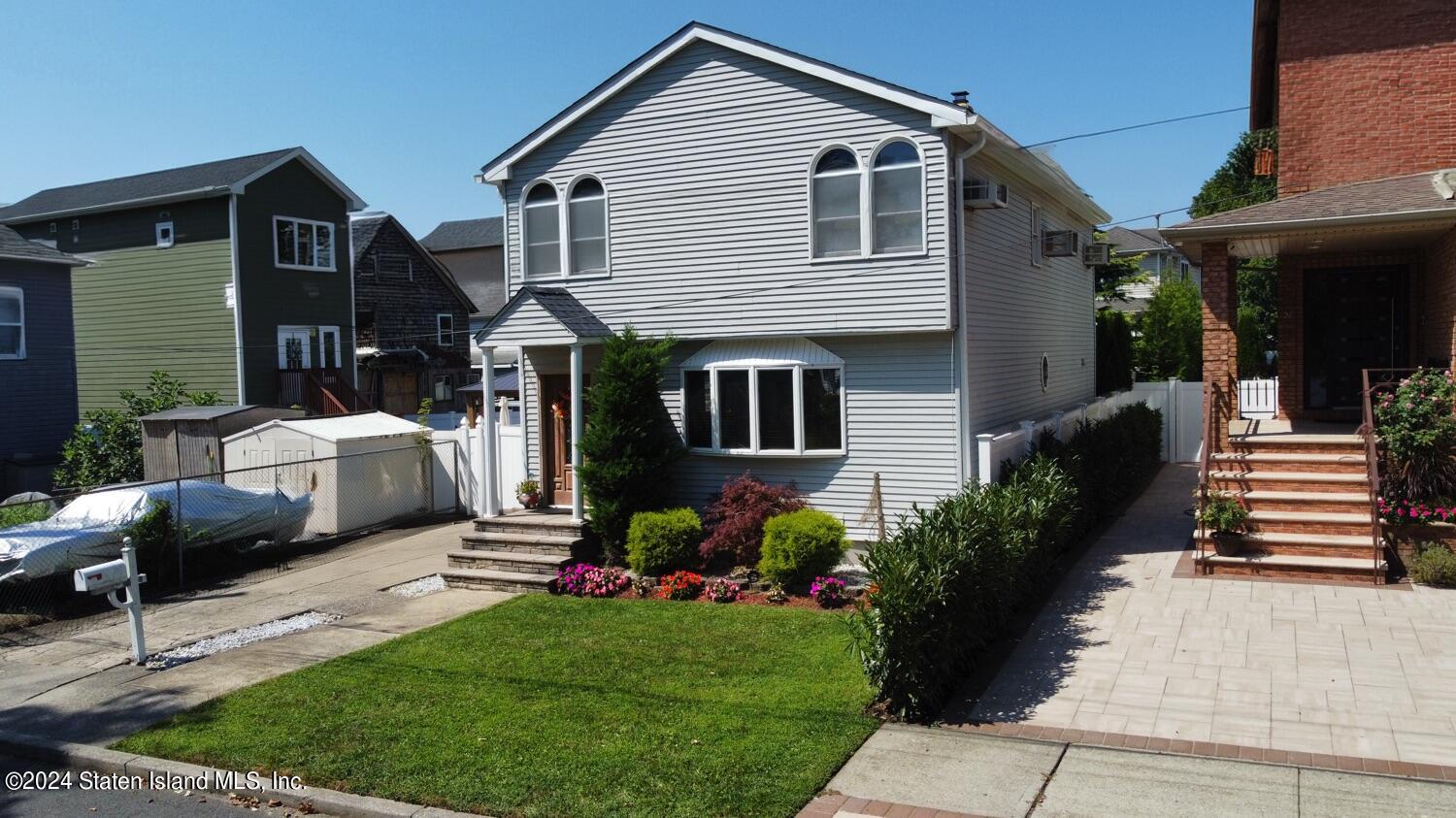 Van Wyck Ave, Staten Island, NY 10309