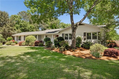 230 Chateau Dr, fayetteville, GA, 30214-4751 | Card Image