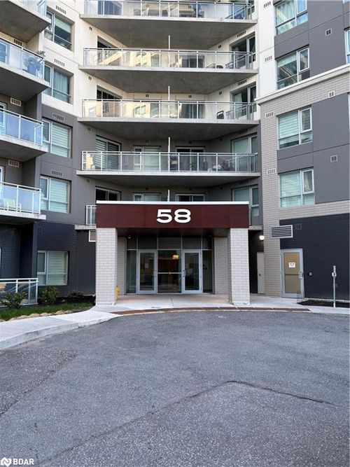 807-58 Lakeside Terr, Barrie, ON, L4M0L5 | Card Image