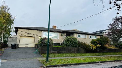 753 E 55th Ave, Vancouver, BC, V5X1N8 | Card Image