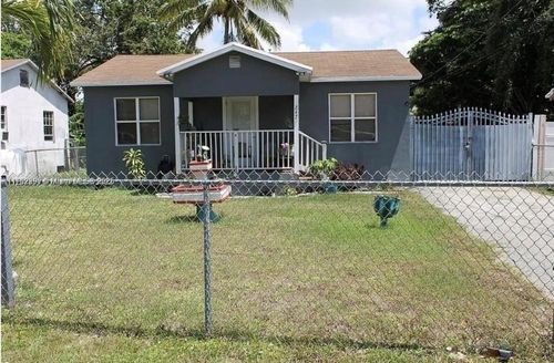 247 Nw 97th St, Miami, FL, 33150-1628 | Card Image