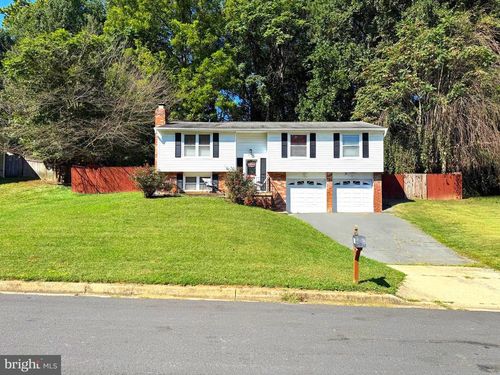 2121 Briarwood Dr, WALDORF, MD, 20601-3955 | Card Image