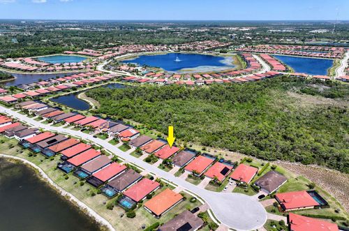 1608 Vizcaya Ln, NAPLES, FL, 34113-8642 | Card Image