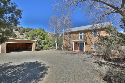 92 Sandia Canyon Rd, Arroyo Hondo, NM, 87513-8043 | Card Image