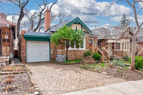 9 Little Ave, York, ON, M9N1K3 | Card Image