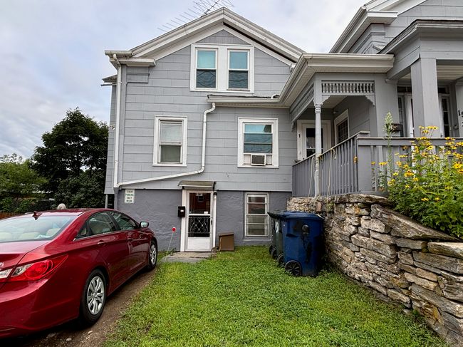 151 Union St, Home with 8 bedrooms, 3 bathrooms and 3 parking in Willimantic CT | Image 5