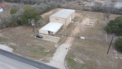 5902 W State Highway 71, La Grange, TX, 78945-5163 | Card Image