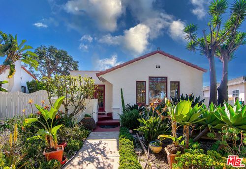 1034 Pacific Street, Santa Monica, CA, 90405 | Card Image