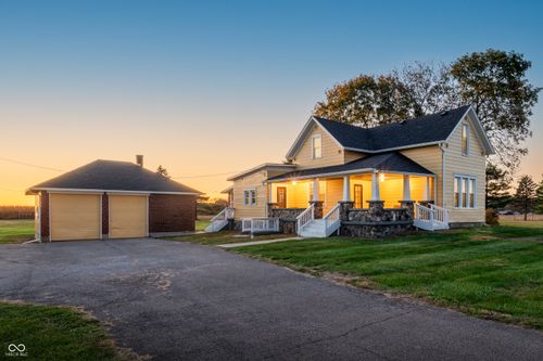 2468 S Us Highway 27, Winchester, IN, 47394-8827 | Card Image