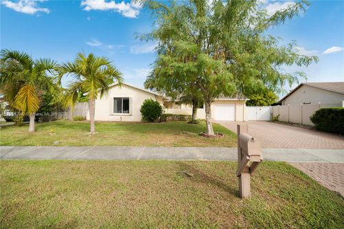 13249 Sw 86th Ln, Miami, FL, 33183-4143 | Card Image