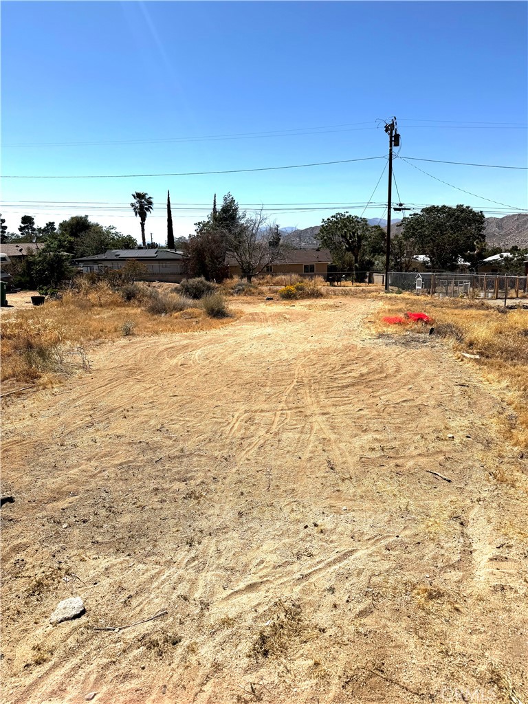 Land in Yucca Valley