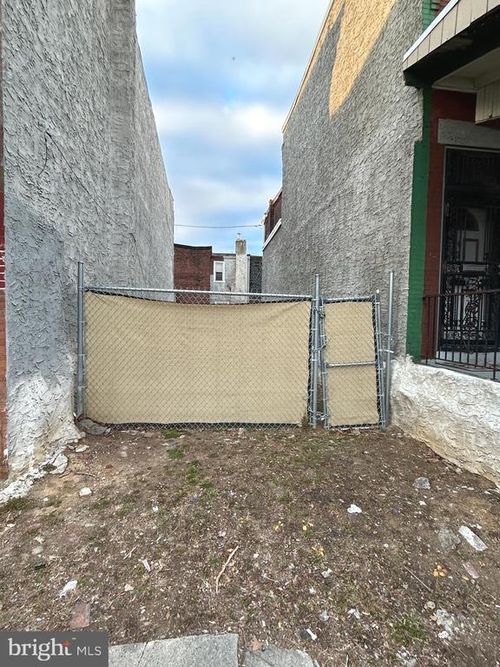 2223 W Lehigh Ave, PHILADELPHIA, PA, 19132-3232 | Card Image