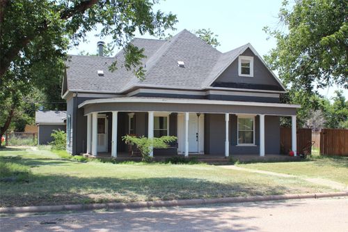 461 S 9th Ave, Munday, TX, 76371-2029 | Card Image