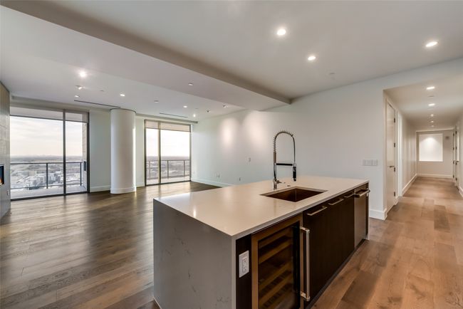 APT-2104 - 7901 Windrose Ave, Condo with 4 bedrooms, 5 bathrooms and null parking in Plano TX | Image 11
