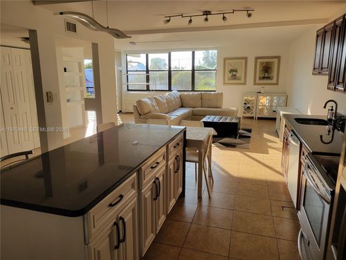 apt-324-7-20381 30th Ave, Aventura, FL, 33180-1579 | Card Image