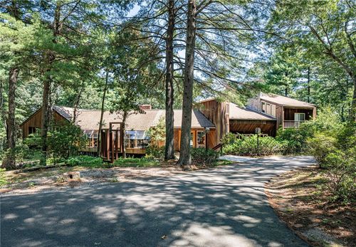 50 Green St, Wrentham, MA, 02093-1736 | Card Image