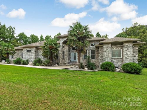 9535 Potter Rd, Matthews, NC, 28104-8923 | Card Image