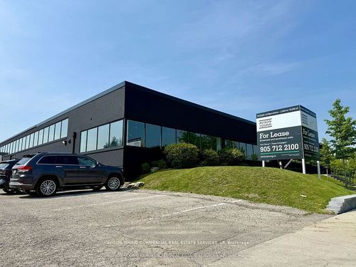 2-105 Wingold Ave, North York, ON, M6B1P8 | Card Image