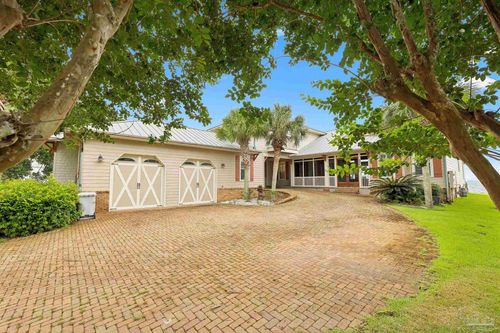 3361 Edgewater Dr, Gulf Breeze, FL, 32563-3309 | Card Image