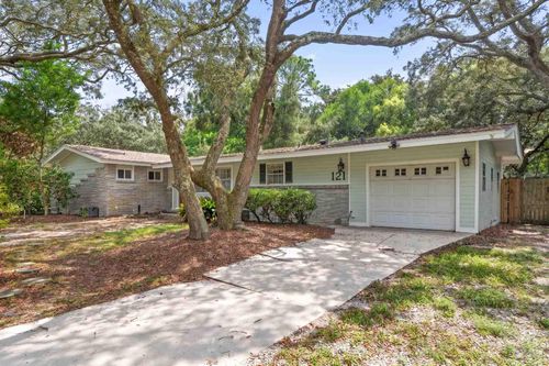 121 Gilmore Dr, Gulf Breeze, FL, 32561-4117 | Card Image