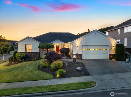 1951 Lighthouse Ln Ne, Tacoma, WA, 98422-3467 | Card Image