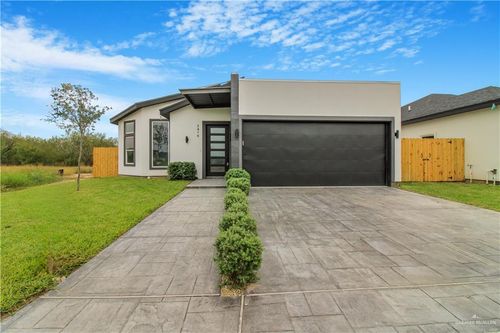 2416 N Revolution St, Edinburg, TX, 78541-5719 | Card Image