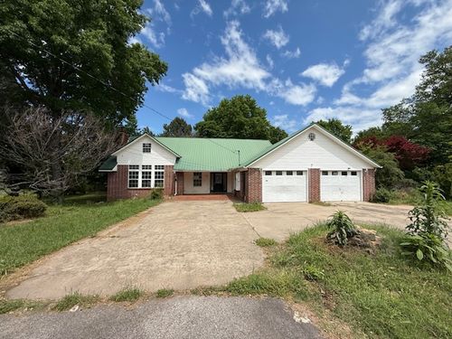 402 E College Street, Altus, AR, 72821 | Card Image