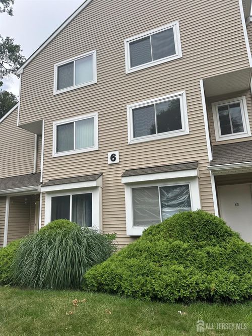 18 Foxtail Ln, Monmouth Junction, NJ, 08852-2006 | Card Image