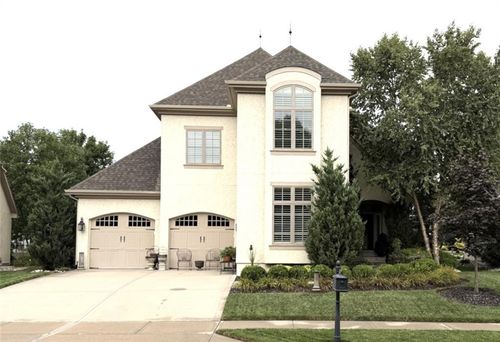 8438 N Donnelly Ct, Kansas City, MO, 64157-9203 | Card Image