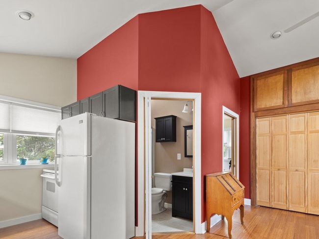 15 West Ln, House other with 2 bedrooms, 2 bathrooms and null parking in Winooski VT | Image 21