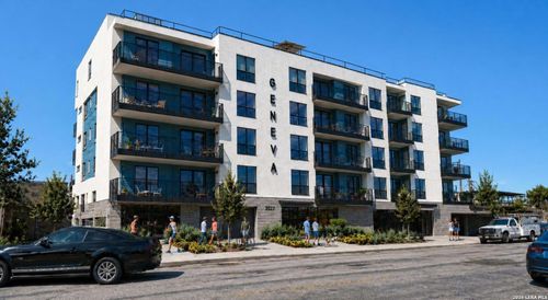 209-3527 Hughes Ave, Los Angeles, CA, 90034 | Card Image