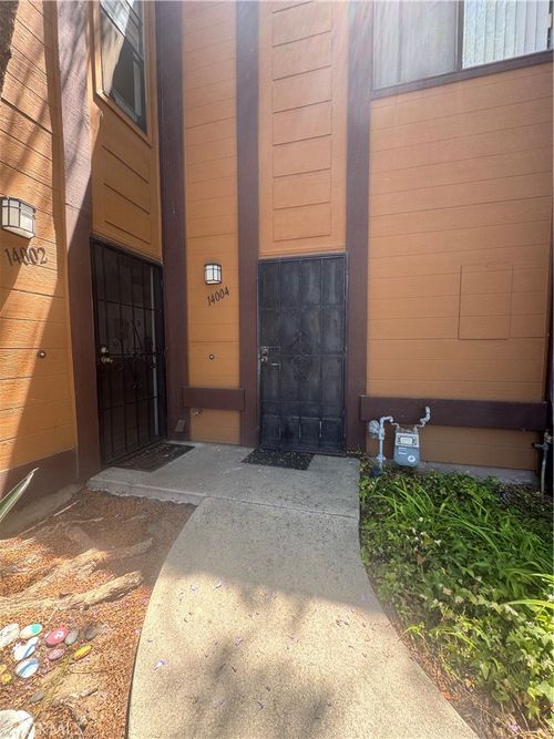 14004 Edgewater Dr, Norwalk, CA, 90650-3405 | Card Image