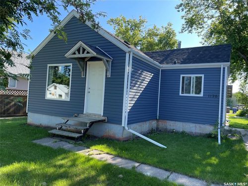 1126 1st St W, Carrot River, SK, S0E0A3 | Card Image