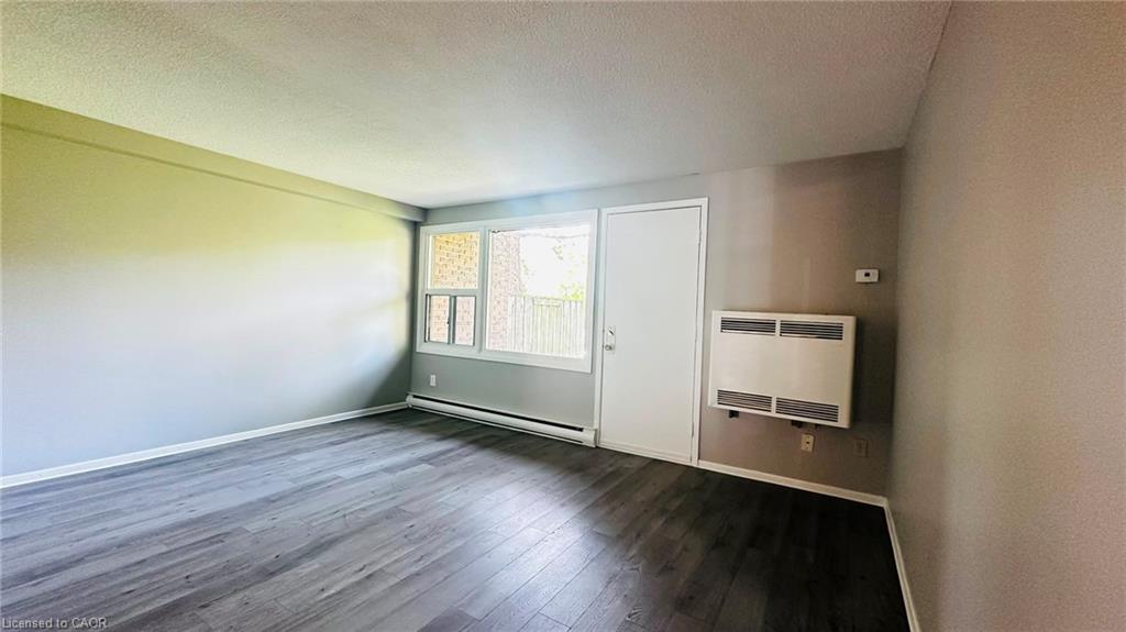 Residential Lease in Kitchener 4