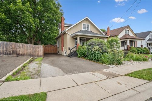 253 Dolph Street S, Cambridge, ON, N3H2C1 | Card Image
