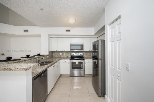 apt-303-2280 E Preserve Way, Miramar, FL, 33025-3920 | Card Image