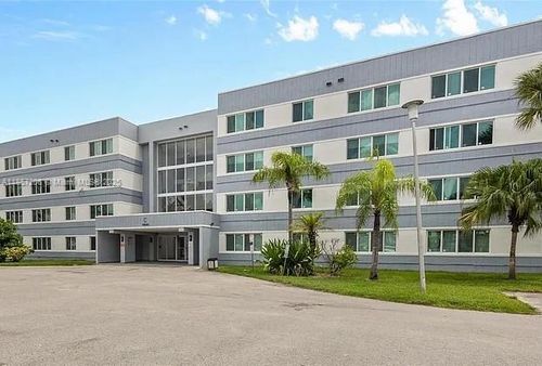 a2b-14830 Naranja Lakes Blvd, Homestead, FL, 33032-8337 | Card Image