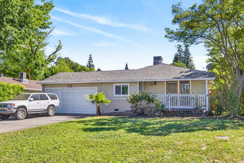 8780 Elm Avenue, Orangevale, CA, 95662 | Card Image