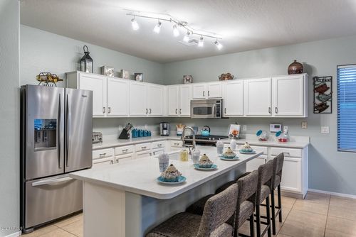 1546 E Azalea Dr, Gilbert, AZ, 85298-6831 | Card Image