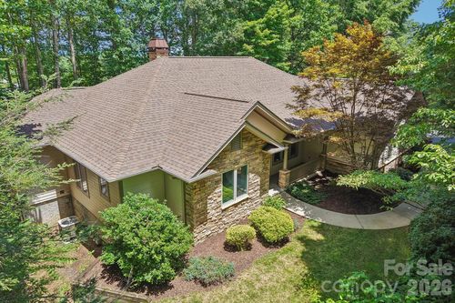24 Turkey Roost Ct, Hendersonville, NC, 28739-6329 | Card Image